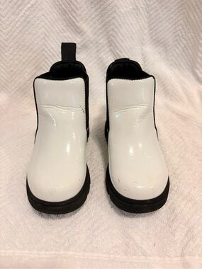 Native Kids White and Black Chelsea Boots